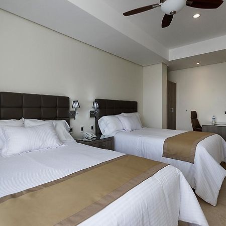 Hotel Maria Fernanda Inn Zitacuaro ภายนอก รูปภาพ