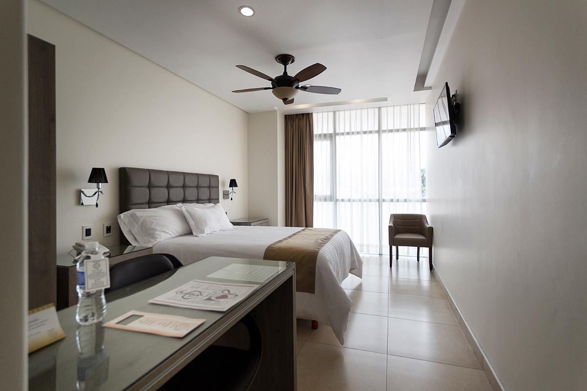 Hotel Maria Fernanda Inn Zitacuaro ภายนอก รูปภาพ